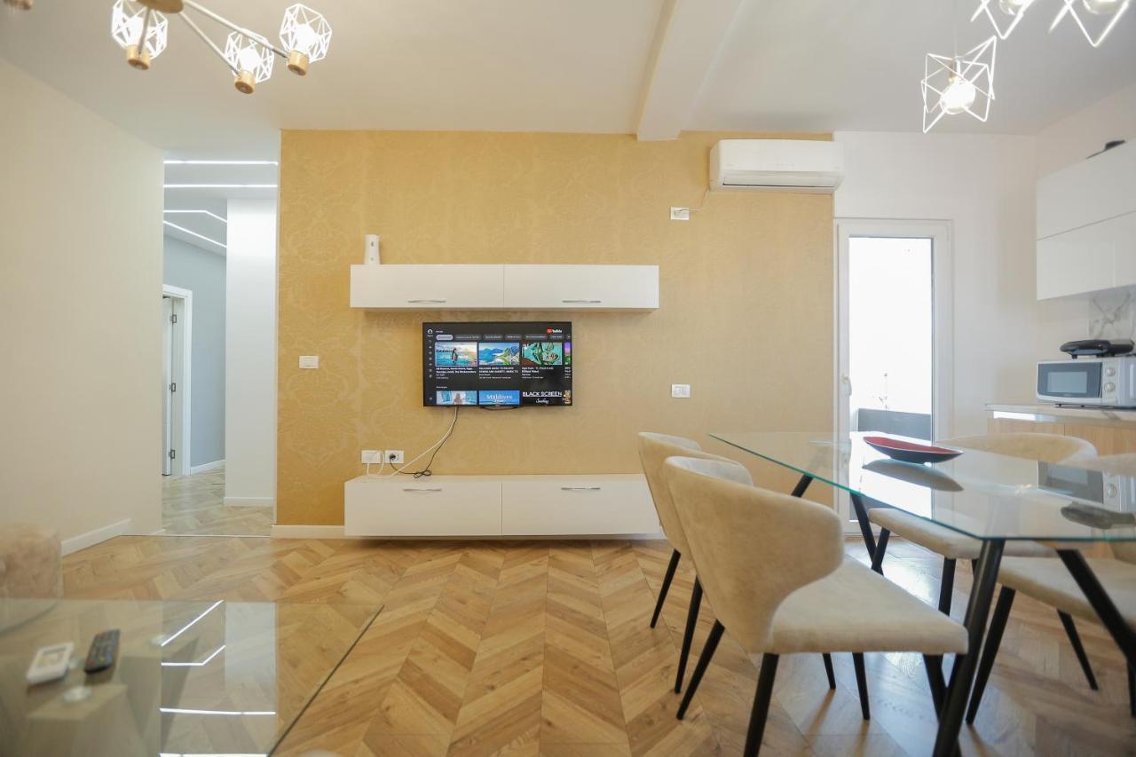 Miku Apartments-Luxury City View At Wilson Square Tirana Exterior foto
